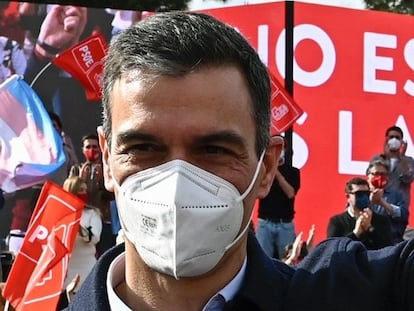 Pedro Sánchez, en el cierre de la campaña del PSOE en las elecciones de la Comunidad de Madrid.