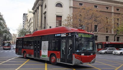 Un autob&uacute;s de la EMT de Valencia.