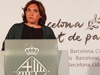 La alcaldesa de Barcelona insta a que en el acto de homenaje por el primer aniversario del 17-A de mañana las víctimas sean  las únicas protagonistas 