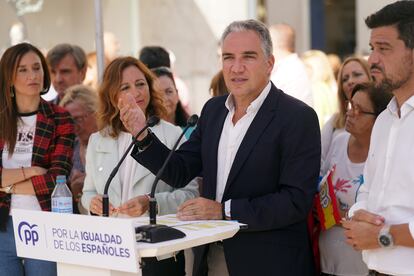 El coordinador general del PP, Elías Bendodo, en una comparecencia este miércoles en Málaga.