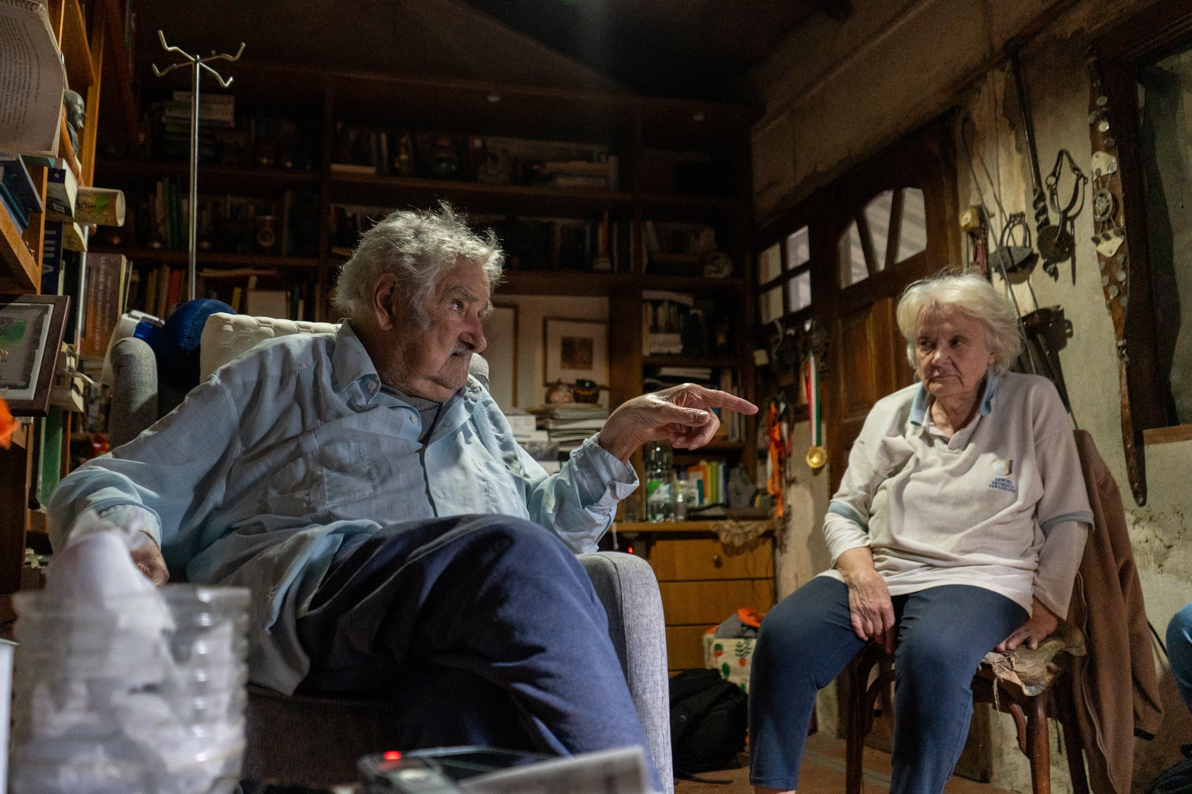 Pepe Mujica y Lucía Topolanski en su casa de campo, en octubre de 2024.