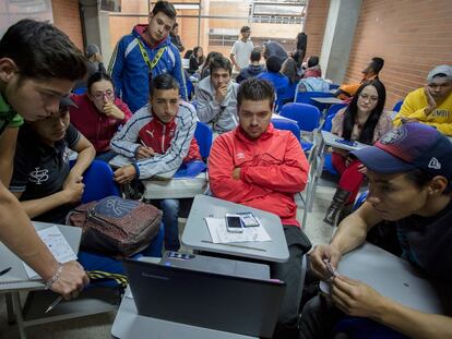 Estudiantes de Uniminuto, Universidad Colombiana apoyada por IFC.