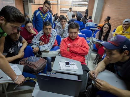 Estudiantes de Uniminuto, Universidad Colombiana apoyada por IFC.