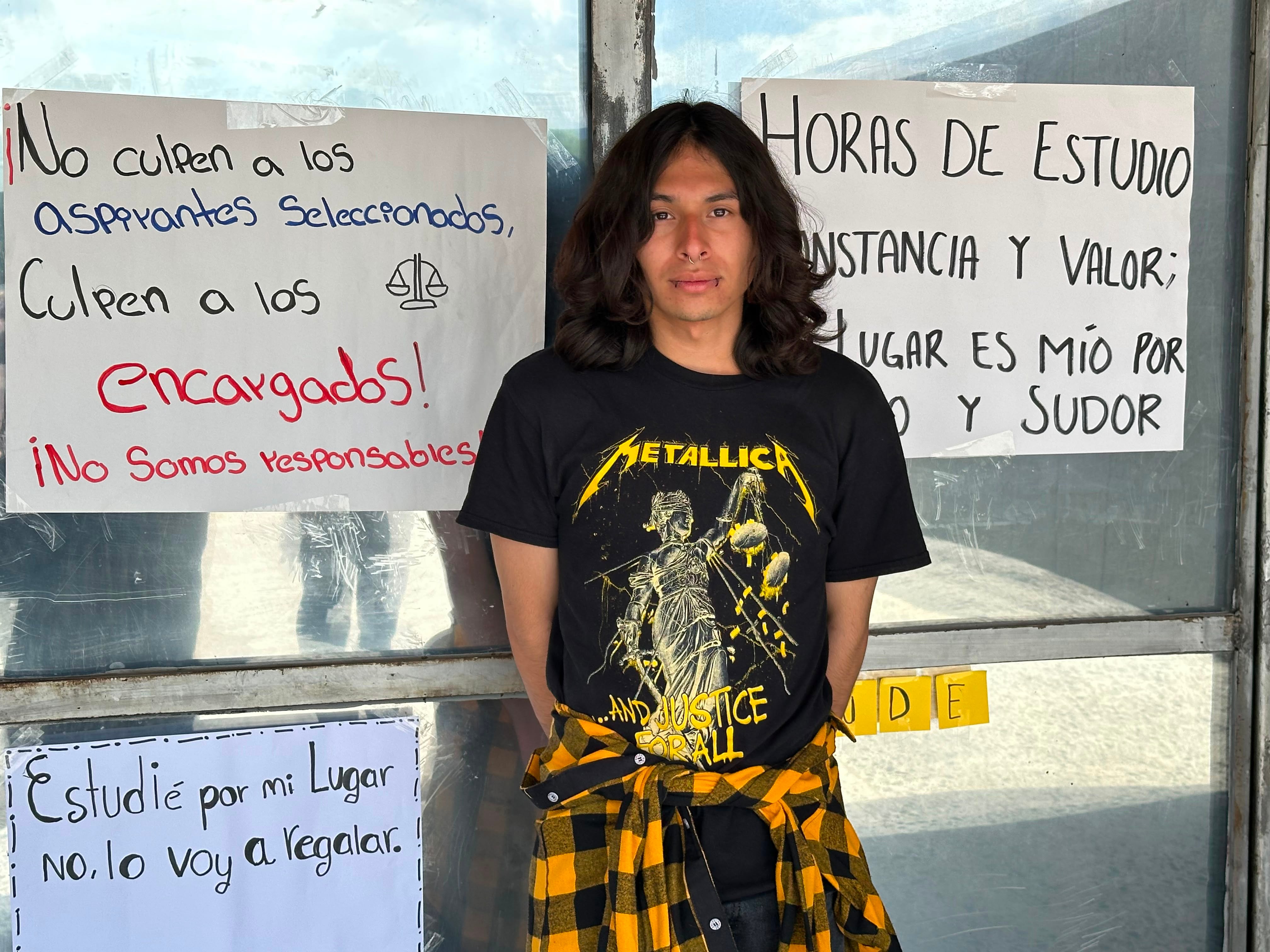 Mario González, seleccionado para Comunicación y Periodismo en la FES Aragón, obtuvo 93 aciertos.
