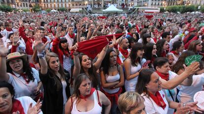 Manifestaci&oacute;n en Pamplona contra las agresiones sexuales ocurridas en los Sanfermines.