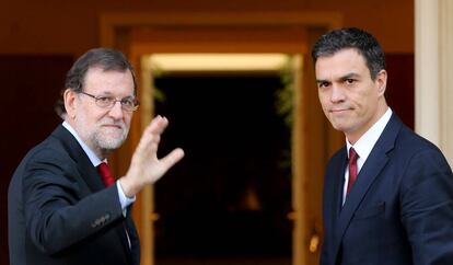 Mariano Rajoy y Pedro Sánchez, el pasado diciembre.