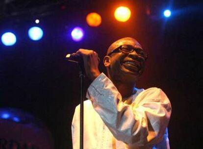 El cantante senegalés Youssou N'Dour, durante su concierto en La Mar de Músicas.
