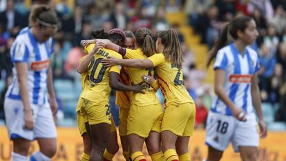 Las jugadoras del Barcelona celebran uno de los goles en la final de la Supercopa ante la Real. 