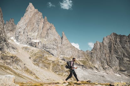 Kilian Jornet, durante la travesía por los Alpes.