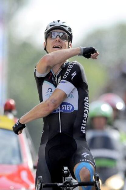 Tony Martin celebra su victoria en Mulhouse.