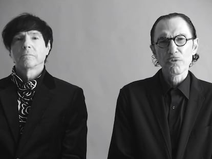 Los hermanos Russell y Ron Mael, The Sparks Brothers, en una imagen del documental.