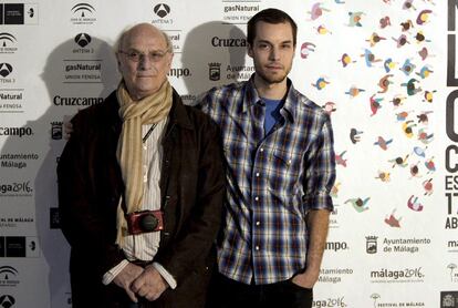 Carlos Saura y Lorenzo Balducci (derecha), durante al presentación de 'Io, Giovanni'.