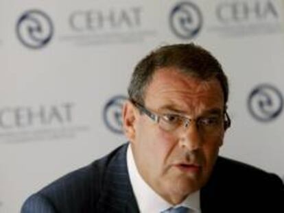 El presidente de la Confederación Española de Hoteles y Alojamientos Turísticos (CEHAT), Juan Molas. EFE/Archivo