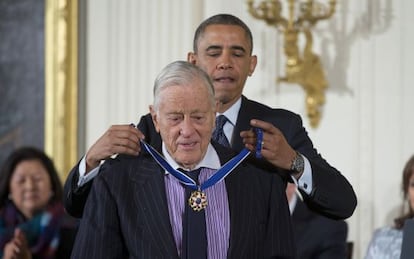 Ben Bradlee va rebre la Medalla de la Llibertat l'any passat de mans del president Obama.