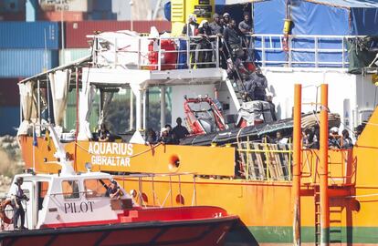 Llegada del buque 'Aquarius' al puerto de Valencia.