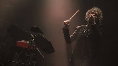 Abraham Boba, del grupo León Benavente, anoche en Murcia.