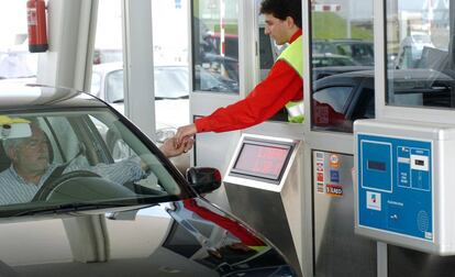 Cabina de peaje de la autopista radial 4.