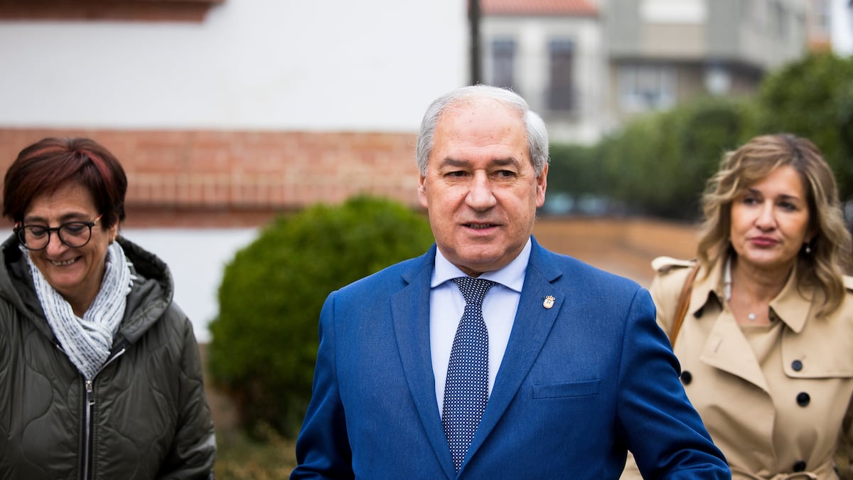 La caída de Tomé por denuncias de acoso sexual golpea al debilitado socialismo gallego