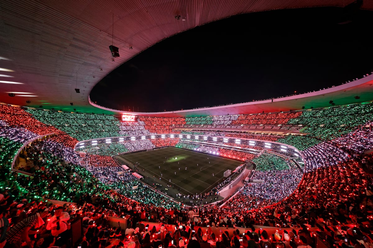 El América vuelve a un remodelado Estadio Azteca con ‘roomies’ y quejas ...