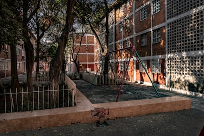 Jardines de la Unidad Habitacional El Cobre de México.