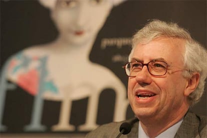 El académico José Manuel Sánchez Ron, durante la conferncia inaugural de la Feria del Libro.