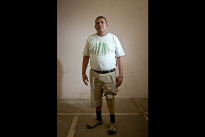 José Alfredo Corea Santos (37 años), integrante de la AMIREDIS (Asociación de Migrantes Retornados con Discapacidad). Ciudad de México. 12 de abril, 2014.