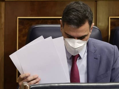 El presidente del Gobierno, Pedro Sánchez, y la ministra de Economía, Nadia Calviño, en el Congreso.