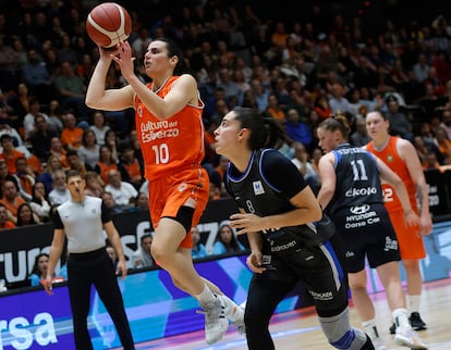 Leticia Romero Valencia Basket