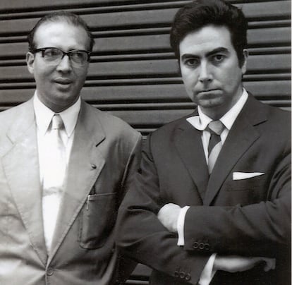 Juan Eduardo Cirlot y Antoni Tàpies, en una imagen entorno a 1960 de autor anónimo. / CORTESÍA MANUEL GIMENO