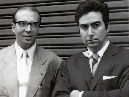 Juan Eduardo Cirlot y Antoni Tàpies, en una imagen entorno a 1960 de autor anónimo. / CORTESÍA MANUEL GIMENO