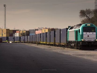 Un tren de mercanc&iacute;as procedente de Yiwu llega en diciembre de 2014 a Madrid.