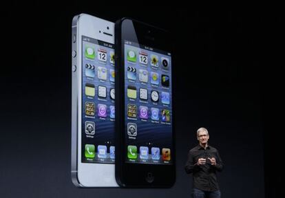 El consejero delegado de Apple, Tim Cook, presentó el nuevo iPhone en San Francisco