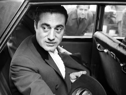 Miguel Báez ‘El Litri’, en el coche, antes de salir a la plaza de toros de Las Ventas de Madrid, en 1967.