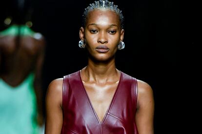 Una imagen del desfile Bottega Veneta otoño invierno 2024.