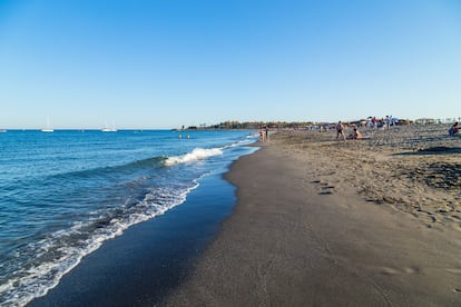 La playa de Torreguadiaro, en San Roque (Cádiz).