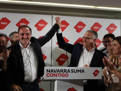 Javier Esparza, candidato de Navarra Suma a la Presidencia de Navarra, y Enrique Maya, candidato a la Alcaldía de Pamplona.