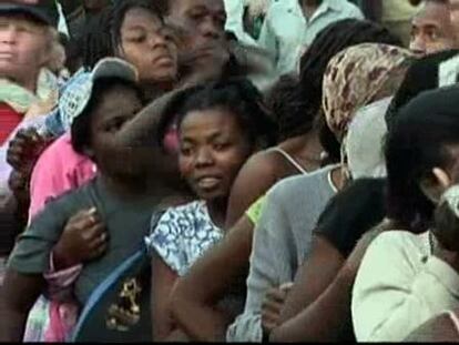 Los soldados sólo repartirán comida a las mujeres haitianas