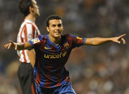 Pedro celebra el gol que le ha dado la victoria al F.C. Barcelona.