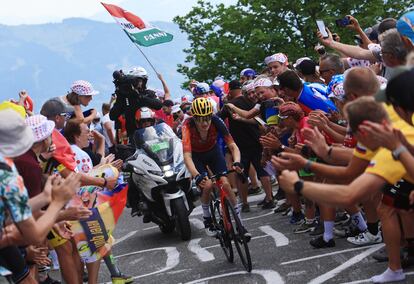 Carlos Rodriguez of team durante la decimocuarta etapa del Tour de Francia.