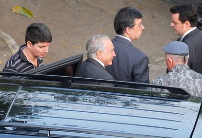 Michel Temer llega a las instalaciones de la Policía Militar. 