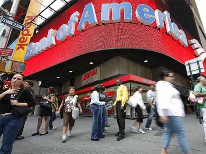 Oficina y cajeros del Bank of America en Nueva York.