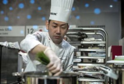 El chef japonés Noriyuki Hamada, medalla de bronce en el concurso Bocuse d'Or 2013.