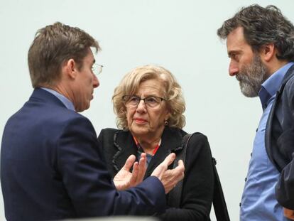 La alcaldesa de Madrid Manuela Carmena en el pleno municipal. 