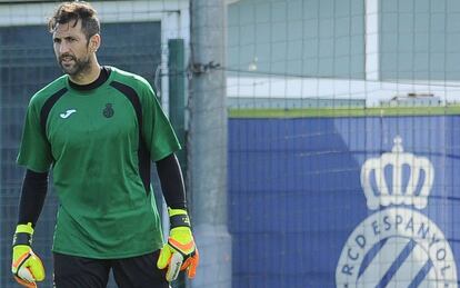 Diego L&oacute;pez, durante un entrenamiento en Sant Adri&agrave;. 