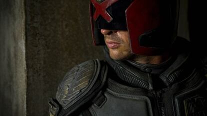 Karl Urban, en un fotograma de &#039;Dredd&#039;.