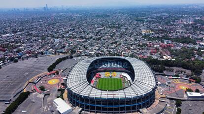 Vista aérea del estadio Azteca previo al juego de la final del fútbol mexicano.