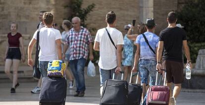 Turistas en el centro de Valencia.