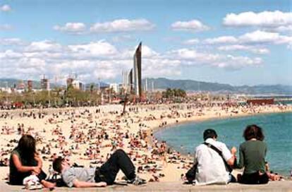 La playa de la Nova Icària de Barcelona.