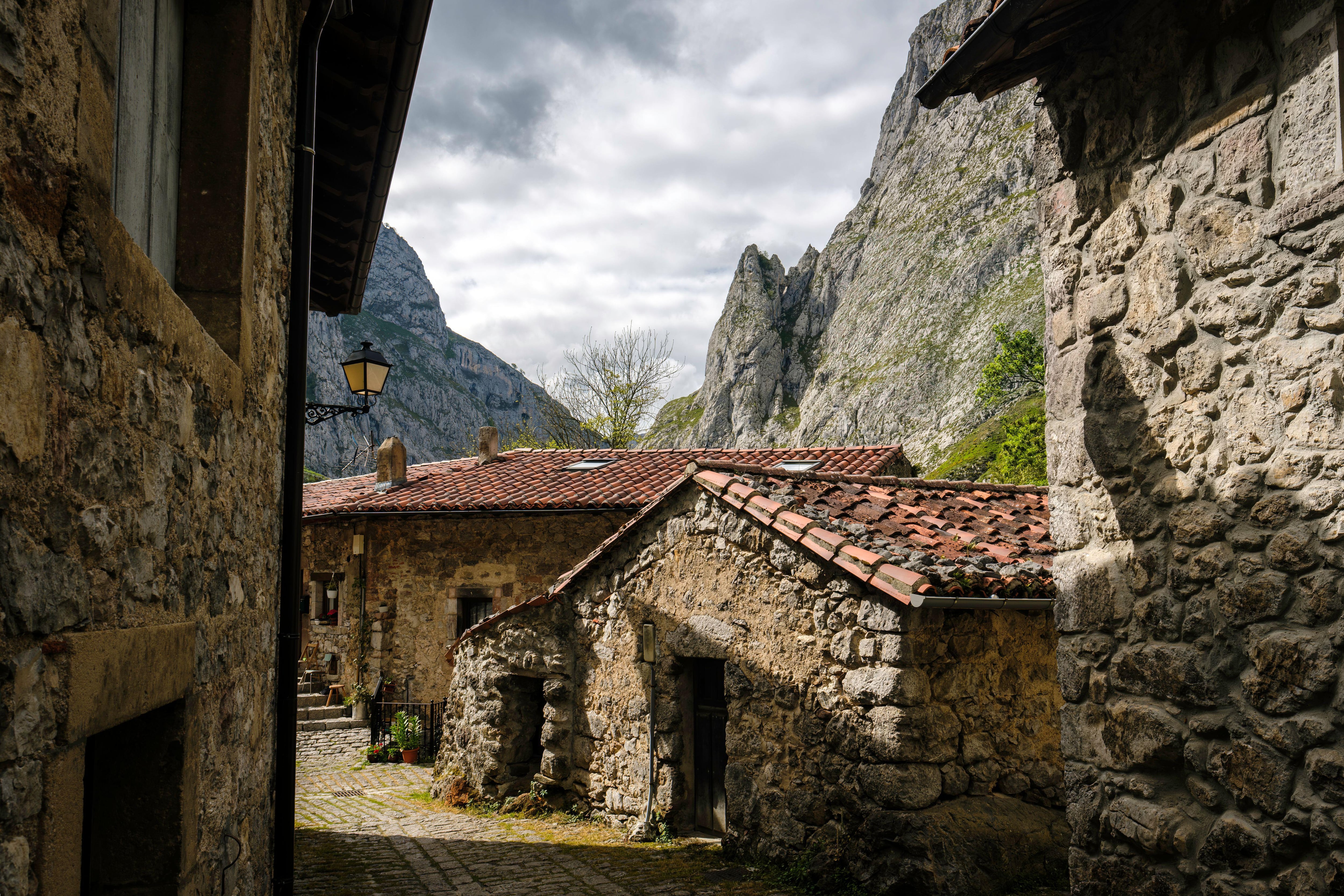 Las aldeas asturianas más pintorescas de los Picos de Europa