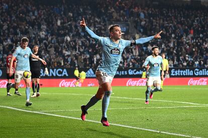 Iago Aspas celebra su gol en el partido entre el Celta y el Athletic en Balaidos este domingo.